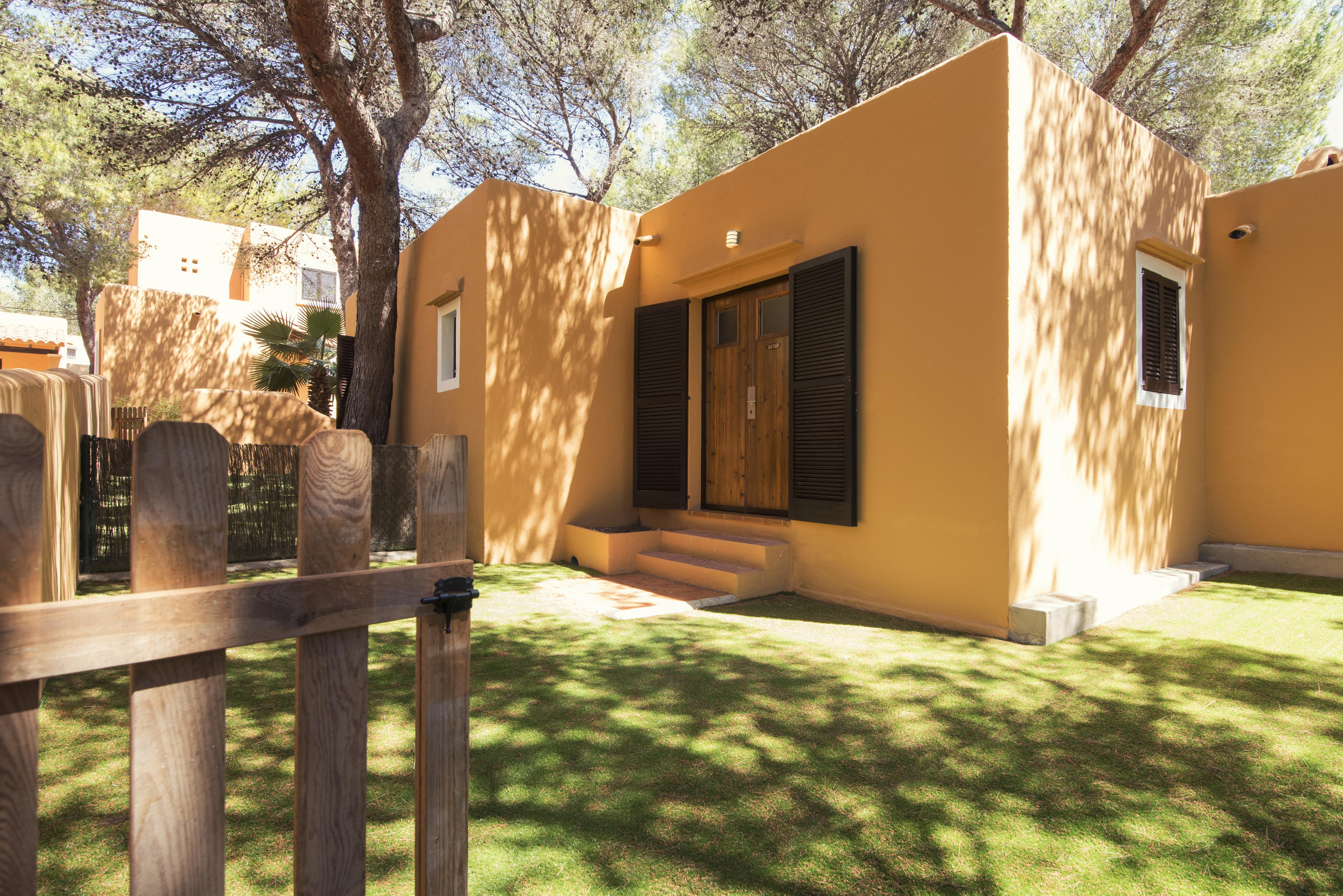 Fergus Style Punta Arabi Hotel Es Canar  Exterior photo