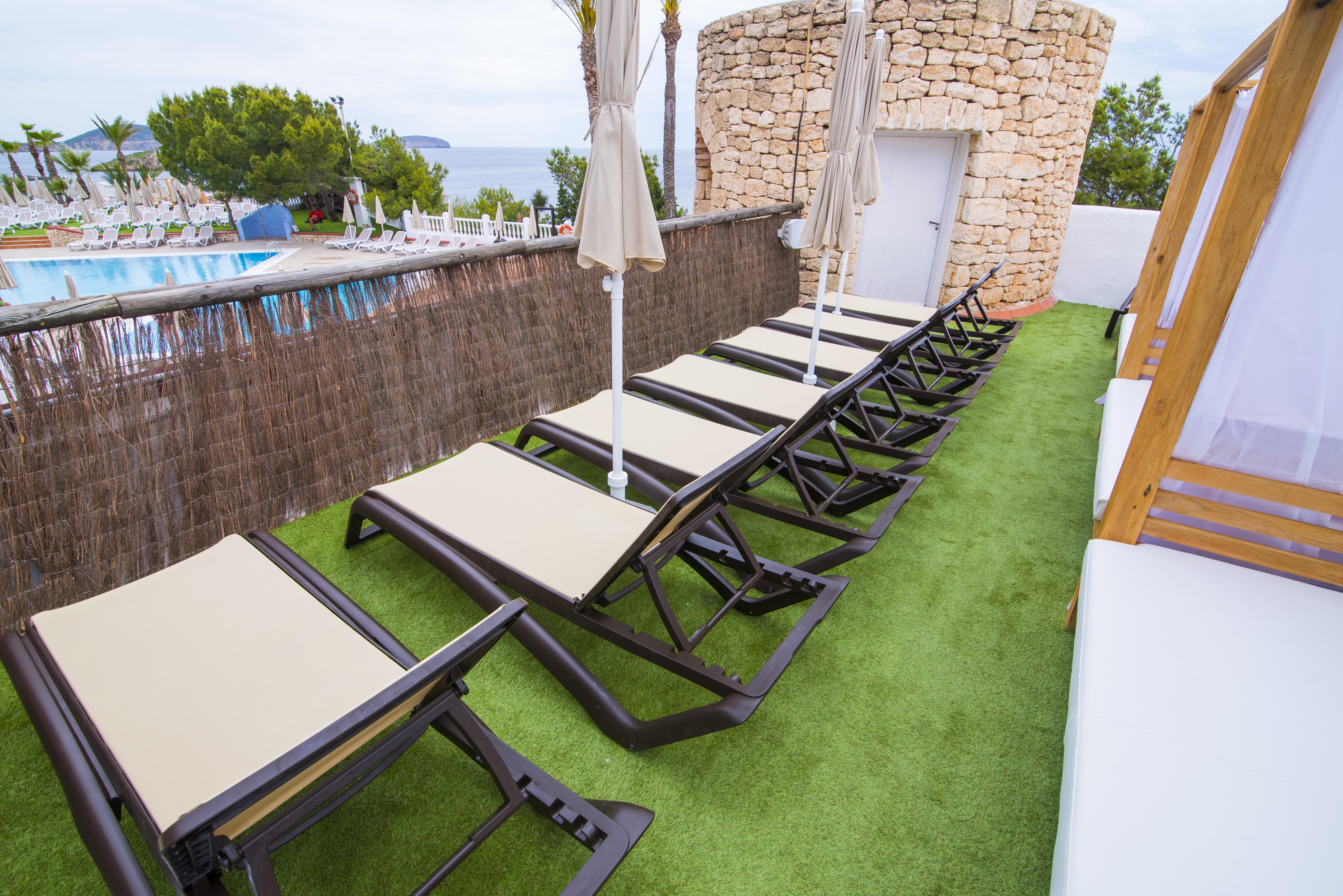 Fergus Style Punta Arabi Hotel Es Canar  Exterior photo