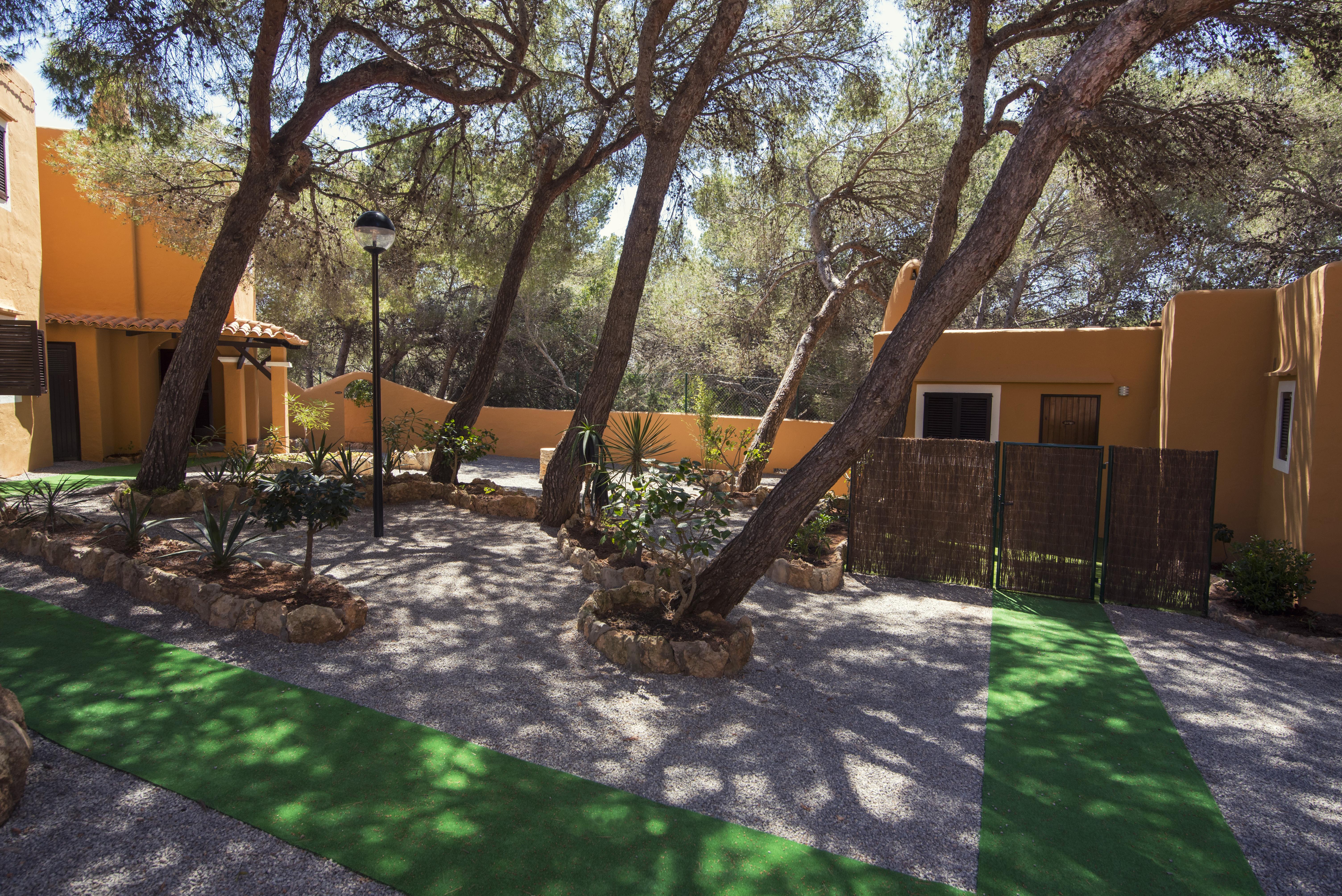 Fergus Style Punta Arabi Hotel Es Canar  Exterior photo