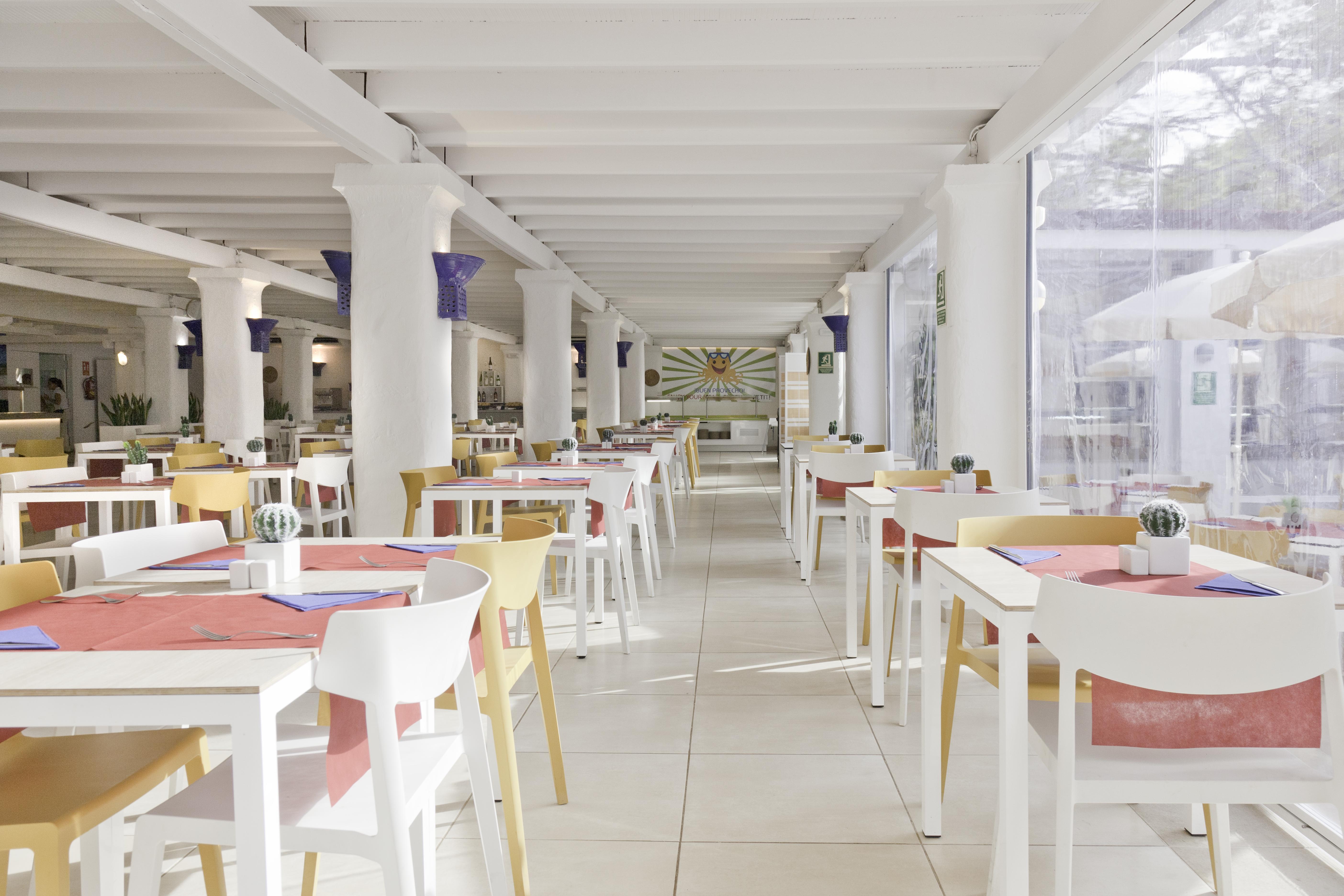 Fergus Style Punta Arabi Hotel Es Canar  Exterior photo