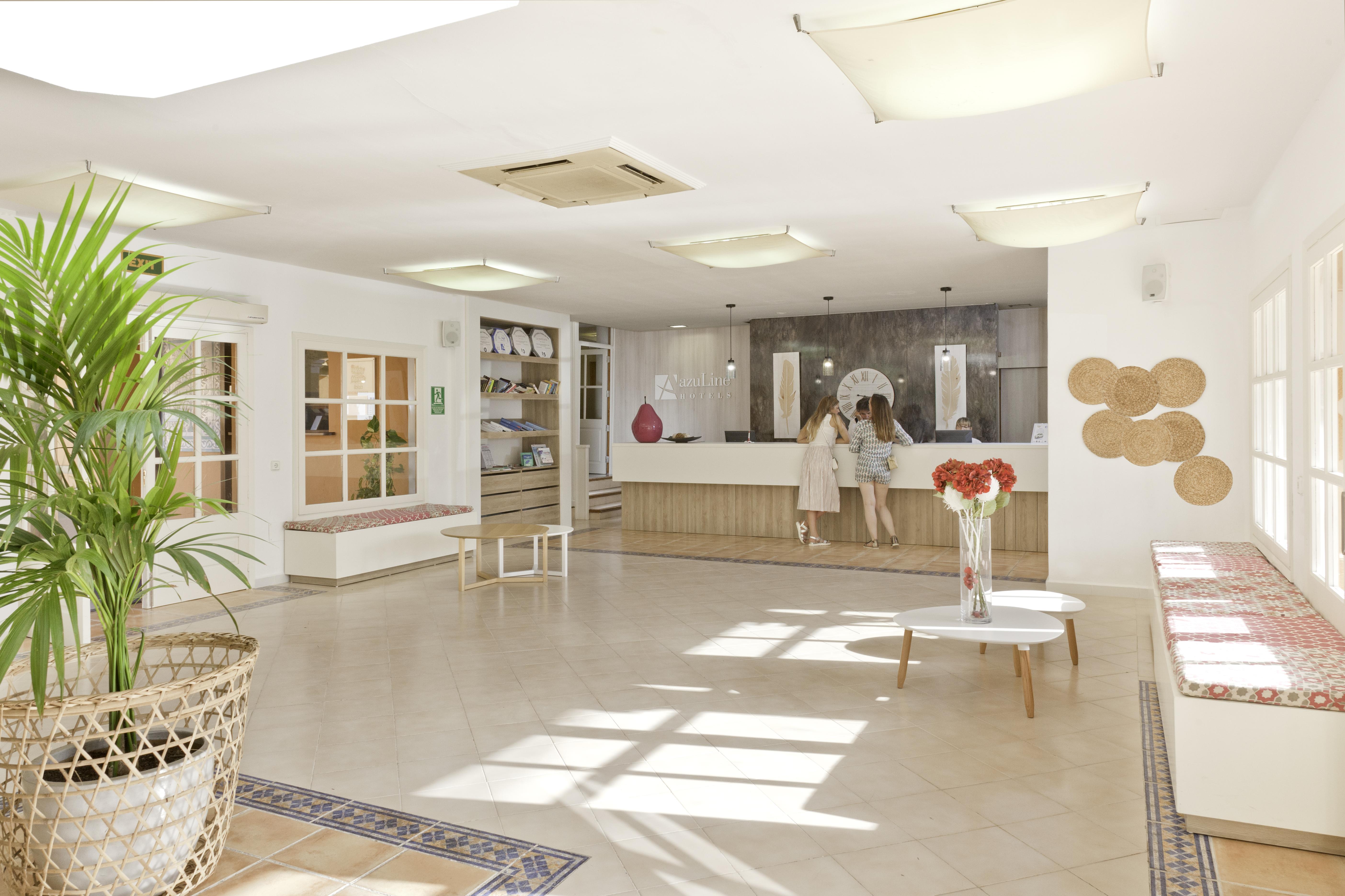 Fergus Style Punta Arabi Hotel Es Canar  Exterior photo
