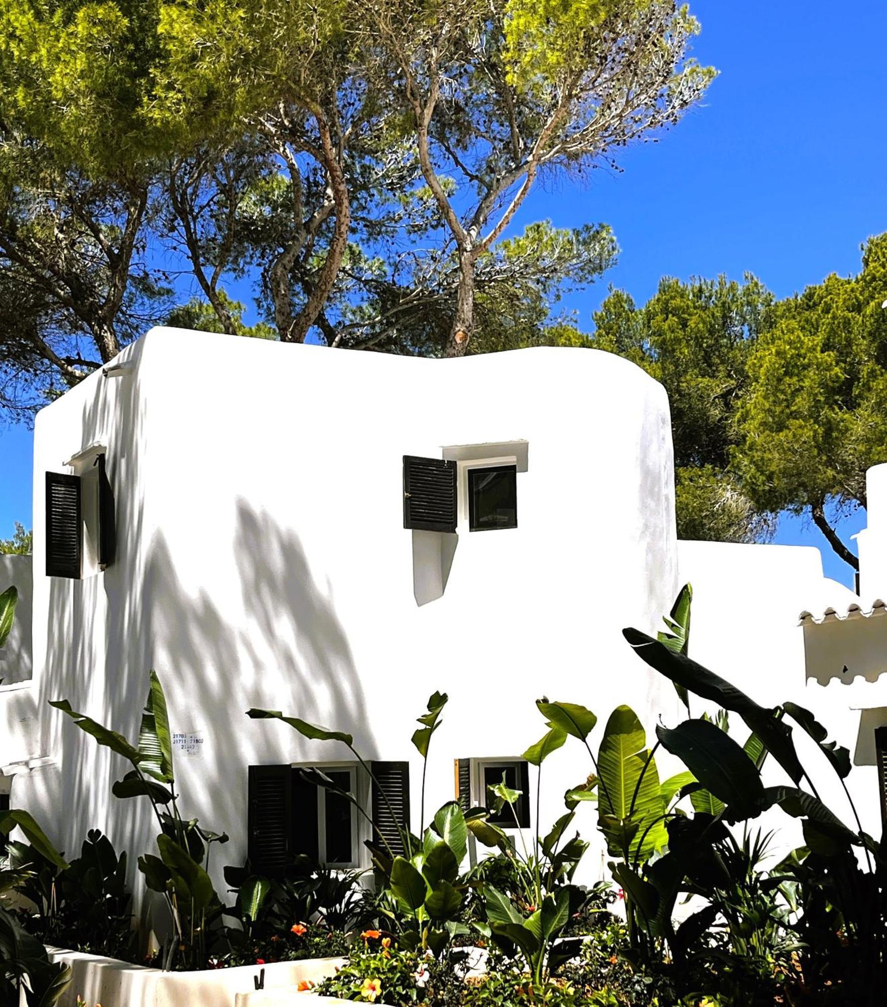 Fergus Style Punta Arabi Hotel Es Canar  Exterior photo