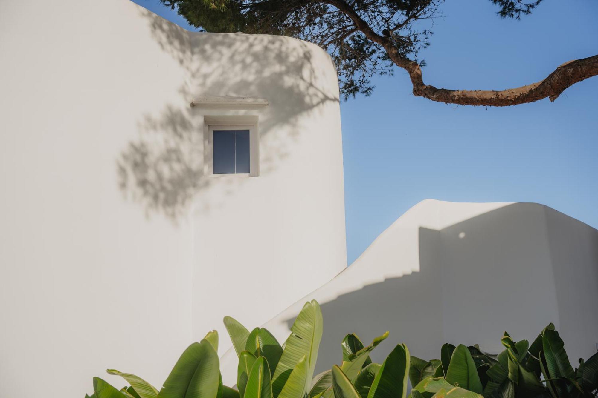 Fergus Style Punta Arabi Hotel Es Canar  Exterior photo